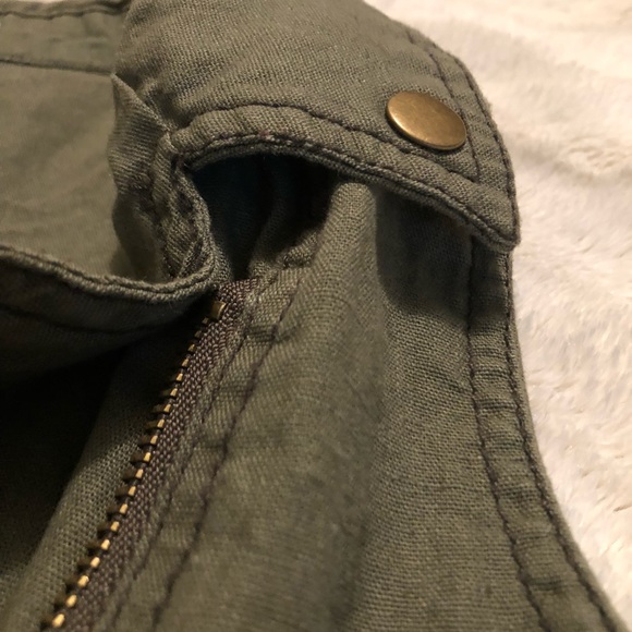 Maurice’s Collared Vest - Picture 6 of 8